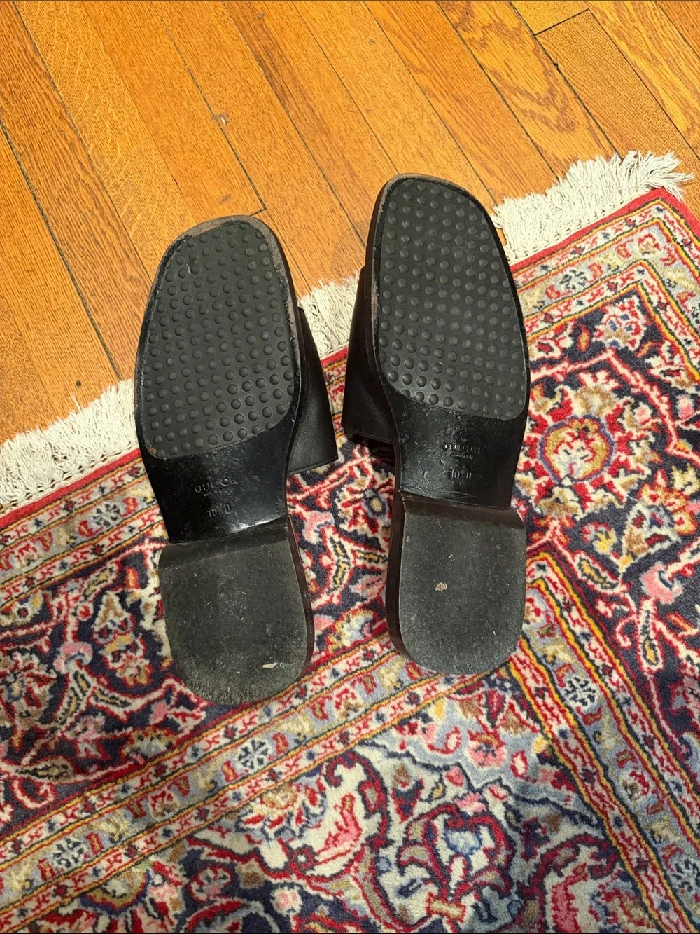 Gucci sleek black